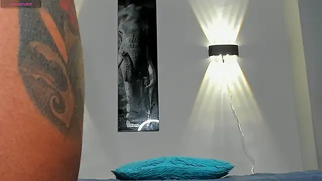 LEOHRDZ online show from March 24, 5:18 am
