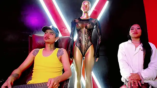 Snapshot of Damian-and-Camerum chatting on February 24, 3:07 am Damian-and-Camerum online show from February 24, 3:07 am