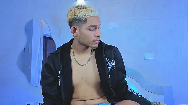 ItsZairen online show from April 14, 3:22 am