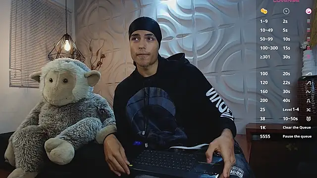 ItsZairen online show from April 2, 3:57 am