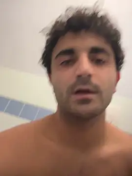 Snapshot of elia2711 chatting on February 9, 8:18 pm elia2711 online show from February 9, 8:18 pm