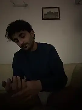 Snapshot of elia2711 chatting on March 1, 6:13 am elia2711 online show from March 1, 6:13 am