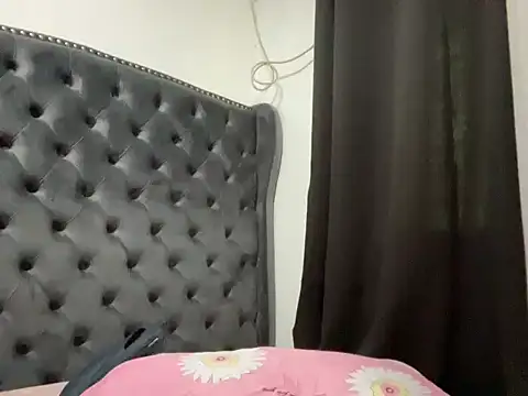 Mooree naba online show from December 17, 1:21 am