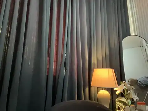 Snapshot of Mooree_naba chatting on November 26, 10:43 pm Mooree naba online show from November 26, 10:43 pm