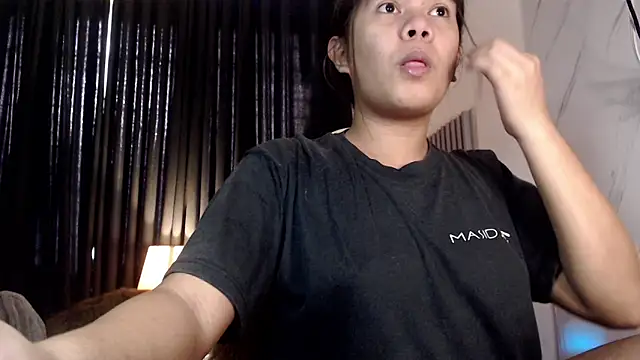 Snapshot of Mooree_naba chatting on November 14, 11:08 pm Mooree naba online show from November 14, 11:08 pm