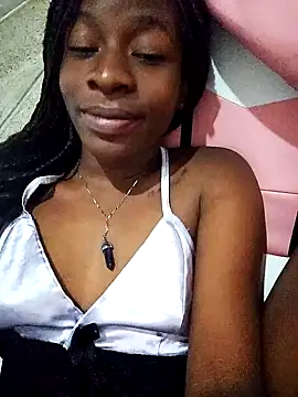 Snapshot of -hotebony chatting on May 1, 2:33 pm -hotebony online show from May 1, 2:33 pm