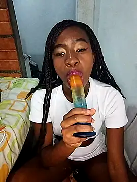 Snapshot of -hotebony chatting on May 1, 1:32 am -hotebony online show from May 1, 1:32 am