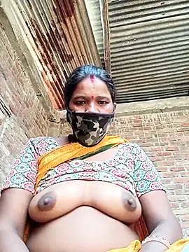Snapshot of Kirti_sacsena chatting on March 14, 9:48 am Kirti sacsena online show from March 14, 9:48 am