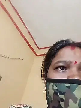 Snapshot of Kirti_sacsena chatting on March 22, 5:36 pm Kirti sacsena online show from March 22, 5:36 pm