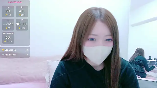 Snapshot of mei__27 chatting on March 15, 11:50 am mei 27 online show from March 15, 11:50 am