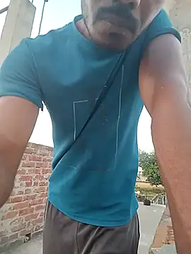 Daddyishere 19 online show from March 31, 12:40 pm