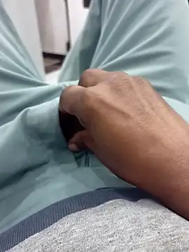 Daddyishere 19 online show from February 13, 6:35 am