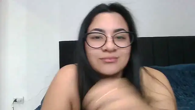 Snapshot of Agusgold22 chatting on May 12, 2:56 pm Agusgold22 online show from May 12, 2:56 pm