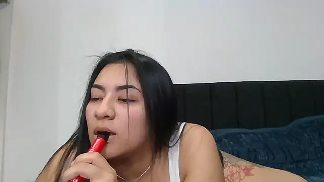 Snapshot of Agusgold22 chatting on May 15, 1:53 pm Agusgold22 online show from May 15, 1:53 pm