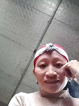 Snapshot of Linka998 chatting on February 19, 5:26 am Linka998 online show from February 19, 5:26 am