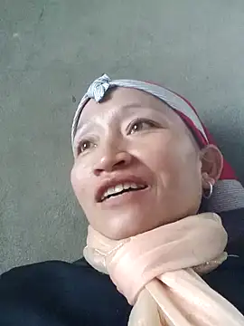 Snapshot of Linka998 chatting on February 22, 6:38 am Linka998 online show from February 22, 6:38 am