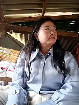 lisn-cute online show from March 28, 10:16 am