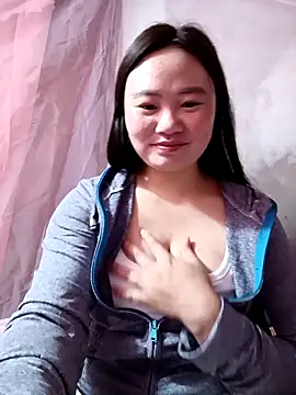 lisn-cute online show from April 26, 1:14 am