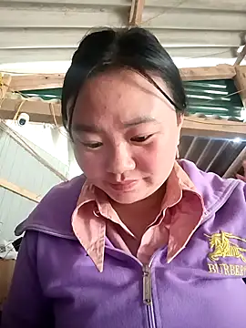 lisn-cute online show from February 7, 8:11 am