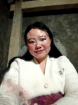 lisn-cute online show from February 11, 1:44 pm