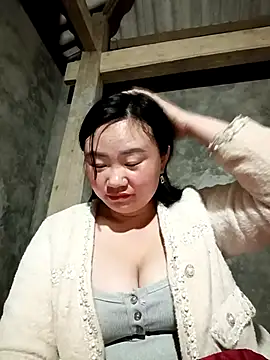 lisn-cute online show from February 17, 10:07 pm