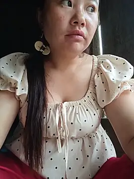 Snapshot of lisn-cute chatting on June 21, 2:28 am lisn-cute online show from June 21, 2:28 am