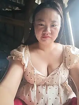 Snapshot of lisn-cute chatting on June 22, 1:00 am lisn-cute online show from June 22, 1:00 am
