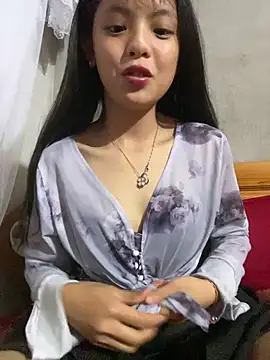 Snapshot of tenten110 chatting on February 24, 1:01 pm tenten110 online show from February 24, 1:01 pm