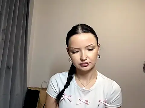 JoanGold online show from March 27, 7:15 pm