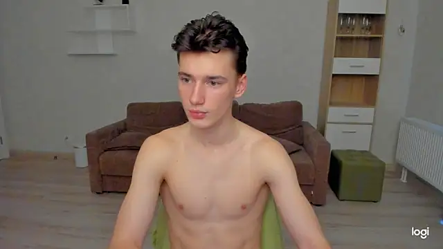 Snapshot of Max_foks_ chatting on April 21, 6:09 am Max foks online show from April 21, 6:09 am