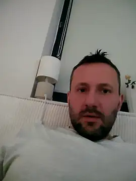 Snapshot of defaktor chatting on February 20, 3:47 pm defaktor online show from February 20, 3:47 pm