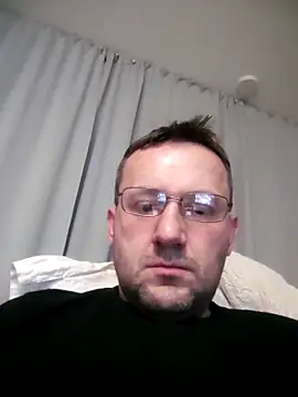 Snapshot of defaktor chatting on February 10, 8:08 pm defaktor online show from February 10, 8:08 pm