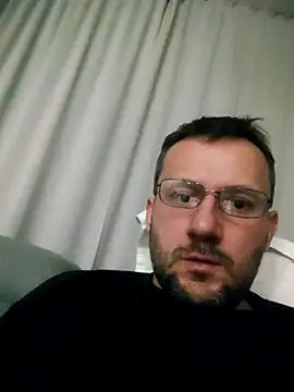 Snapshot of defaktor chatting on February 16, 9:13 pm defaktor online show from February 16, 9:13 pm