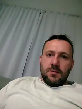 Snapshot of defaktor chatting on February 19, 8:39 pm defaktor online show from February 19, 8:39 pm