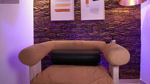 Celeste Cole online show from February 21, 1:46 pm