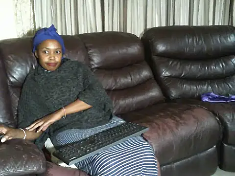 Caramel-Diva online show from March 15, 6:59 pm