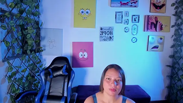 Snapshot of Juli_W chatting on February 15, 3:00 pm Juli W online show from February 15, 3:00 pm