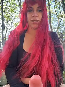 Snapshot of Roxysophie chatting on April 25, 2:36 pm Roxysophie online show from April 25, 2:36 pm