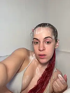 Roxysophie online show from April 4, 7:15 am