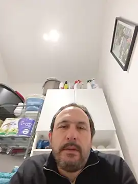 Luluberlu04 online show from May 13, 3:46 am