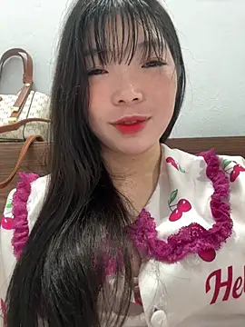 cuty lusy online show from March 4, 2:19 am