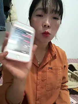 Snapshot of cuty_lusy chatting on July 9, 1:28 am cuty lusy online show from July 9, 1:28 am