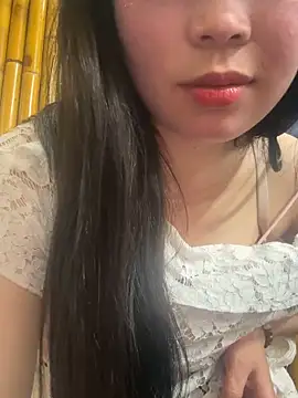 cuty lusy online show from March 8, 3:15 pm