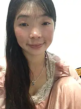 Snapshot of cuty_lusy chatting on July 18, 1:41 pm cuty lusy online show from July 18, 1:41 pm