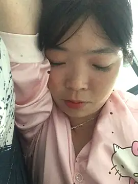 cuty lusy online show from May 14, 2:14 pm