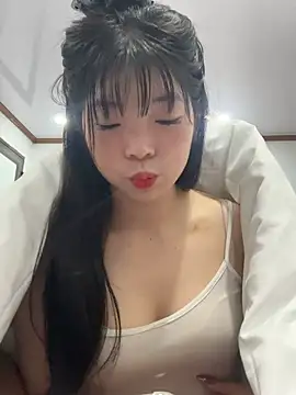 cuty lusy online show from March 6, 2:28 am