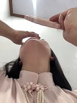 Snapshot of cuty_lusy chatting on February 18, 2:31 am cuty lusy online show from February 18, 2:31 am