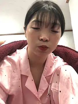 cuty lusy online show from March 7, 3:46 am