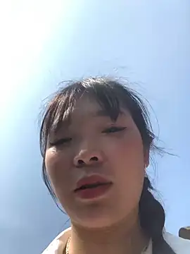 cuty lusy online show from March 30, 2:24 am