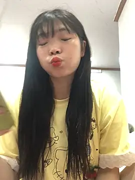 cuty lusy online show from March 21, 5:08 am